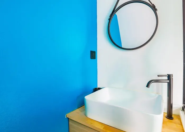 1br Space *